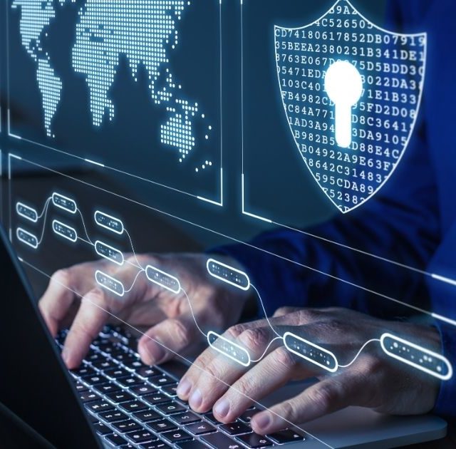 WHAT DIFFERENCES BETWEEN IT OUTSOURCING SERVICE AND IN-HOUSE?